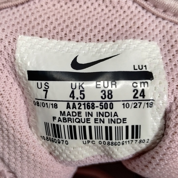 Nike Air Max Axis Women 7 Pink Purple Athletic Shoes Sneakers Streetwear - Picture 2 of 8